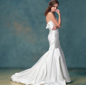 
	Mon Amie Bridal Salon